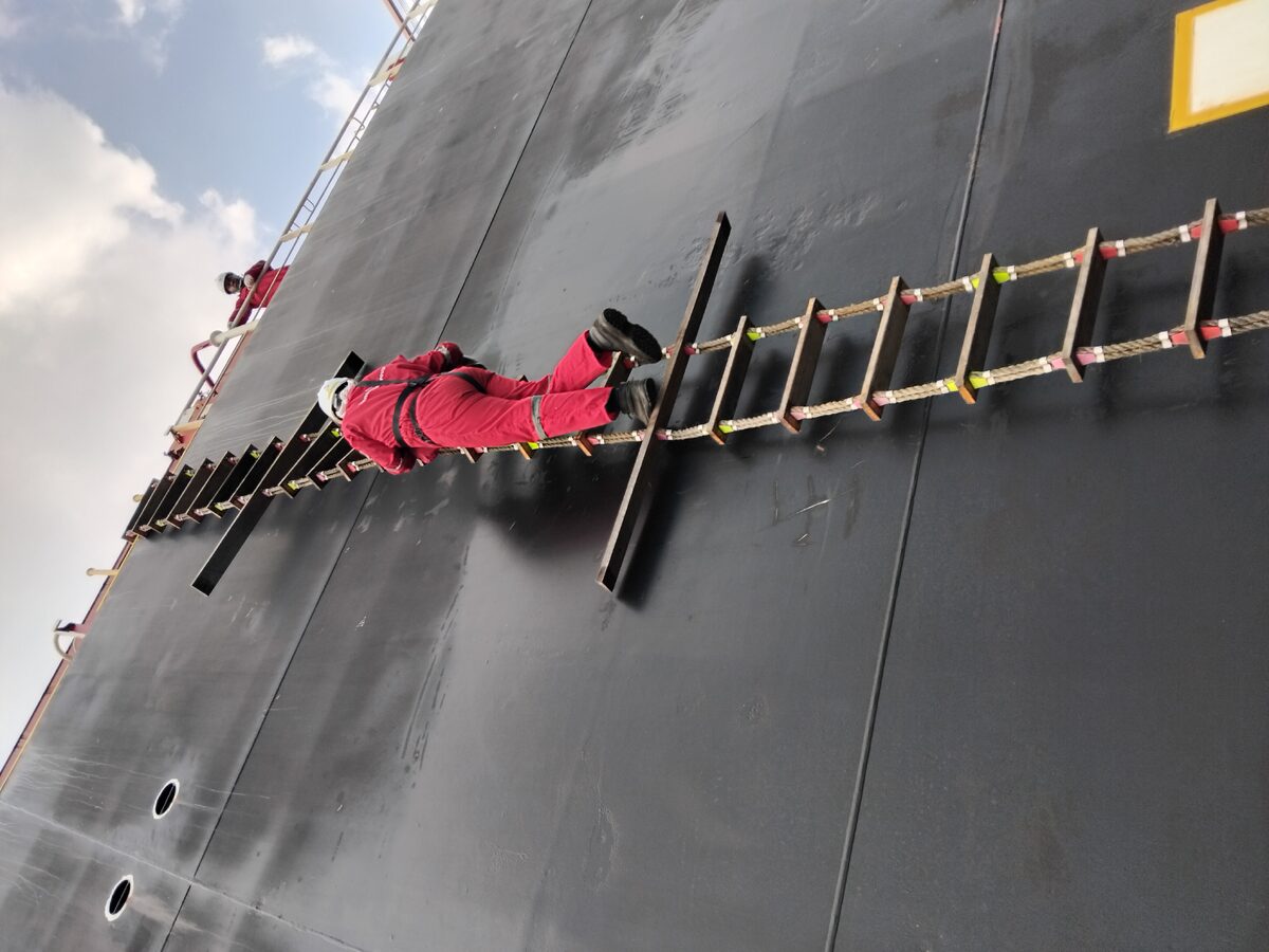 Docking & Supervision