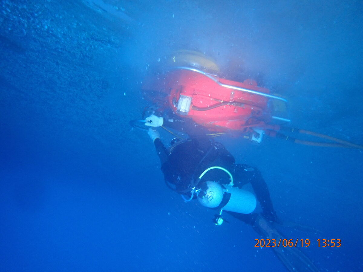 Underwater Service