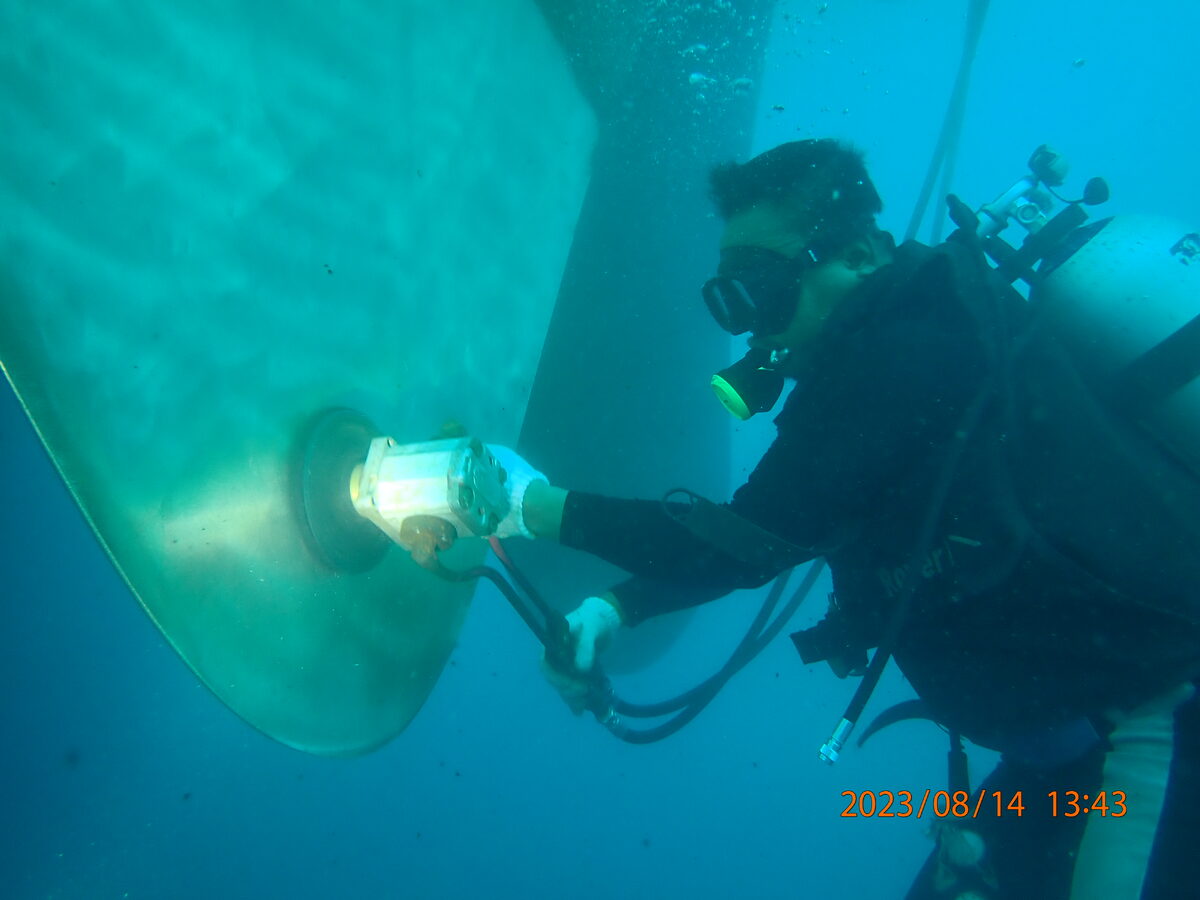 Underwater Service